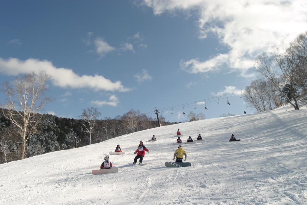 木戸池温泉ホテル 山ノ内町 エクステリア 写真